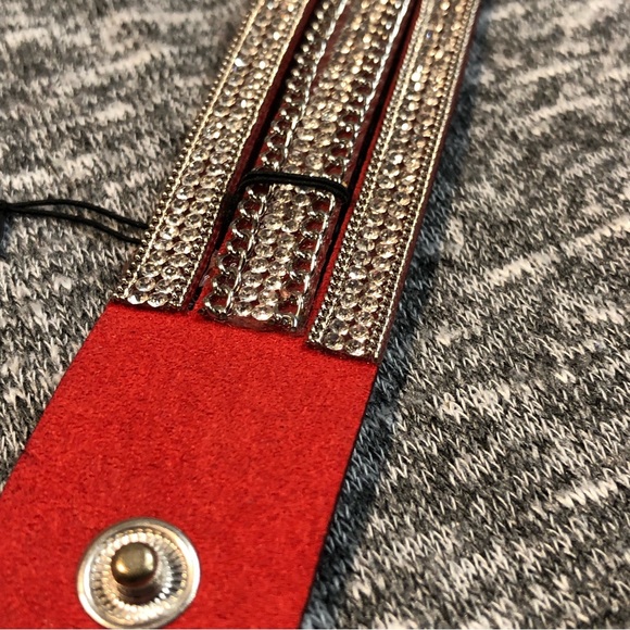 Red BLINGY snap bracelet - Picture 1 of 3